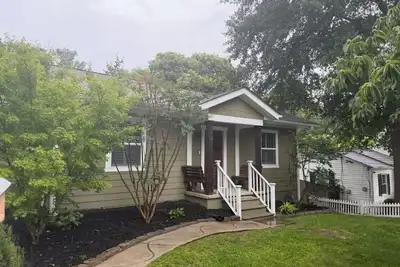 Image de Charming, World Cup Ready 2-bedroom Bungalow in Ashford Park, Chamblee- Near Pdk