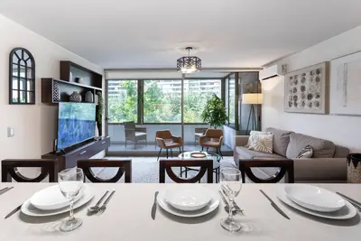 Image de Your Ideal Stay in front of Parque Arauco