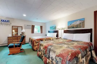 Image de Charming and causal motel in a great location with shared resort amenities