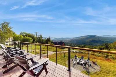 Image de Beautiful 4 Br house - Skiing, Hiking & Golfing - perfect outdoor retreat