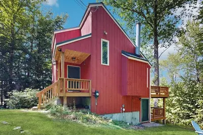 Image de Dog-friendly mtn-view home with 2 hot tubs, pools, tennis, sandy pond, gym, Bbq