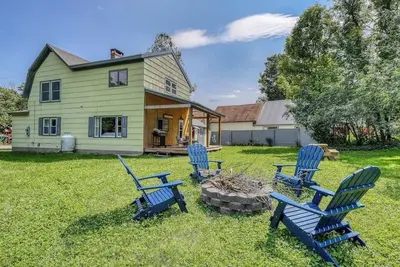 Image de Dog-friendly house near Okemo Mountain Resort, skiing, & heart of Ludlow Village