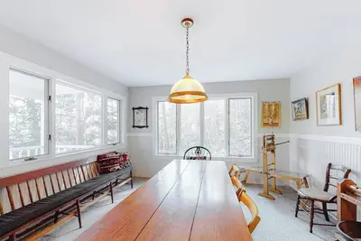 Image de Spacious Home w/Seasonal Lake View, Washer/Dryer & Cable