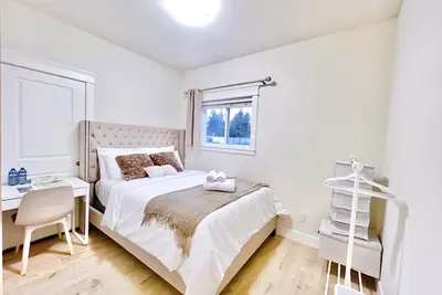 Image de *Ac/8mins-Yvr/Private Bathroom Suite/Separate Entry/Free Parking/Near Skytrain