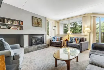 Image de Welcoming Condo with Shared Pools, Easy Access to Golf & Slopes