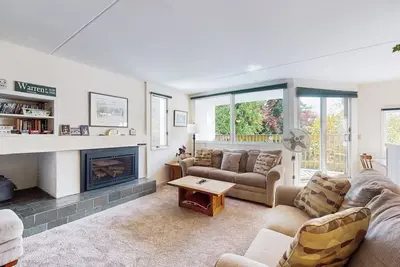Image de Alpine escape with  3 pools, tennis & gym - fireplace, balcony & W/D