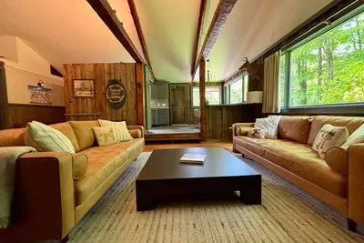 Image de Relaxing Woodland Retreat | Balcony | Close to Adventure