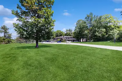 Image de Four Season Connecting Condos:  seasonal pool, ski, hike & golf