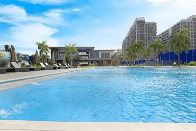Image de 15 mins to Airport | Resort-Style Pool + Gym