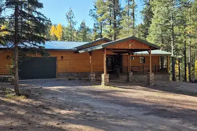 Image de Tree House View Cabin 3 Bedroom 3 Bath, Borders National Forest in Alpine Az