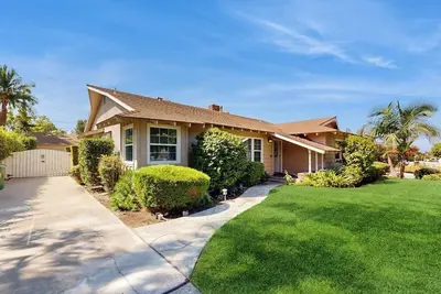 Image de Charming Orange Circle home with patio, grill, & game room - near Disneyland