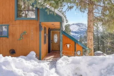 Image de Comfortable Dog-Friendly Home within Walking Distance of Lake - Wooded Setting