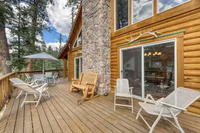 Image de Atmospheric mountain cabin with balcony & firepit - three miles from Purgatory