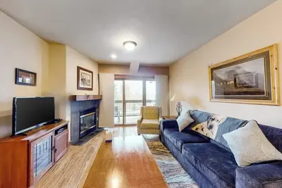 Image de Mountain view condo with a shared pool, hot tub, & gym - shuttle to lifts