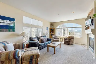 Image de Pristine condo in Frisco w/views of Lake Dillon w/hot tub access on rec path
