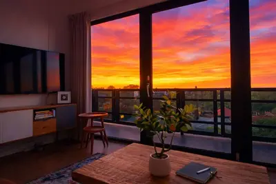 Image de Cosy 2Br appt | walk to train| near Adelaide Cbd
