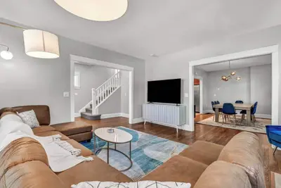 Image de Luxury 4 Br Near Uh & Cwru and Cleveland Clinic!