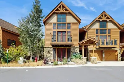 Image de Antlers Gulch Townhouse Next to National Forest & Golf w/shared Hot Tub, WiFi