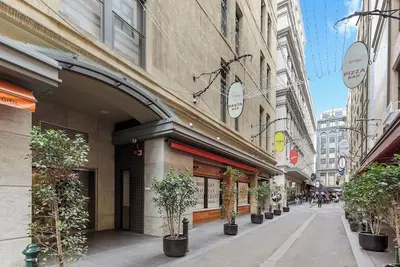 Image de Xavier - Best location in Melbourne with Parking!