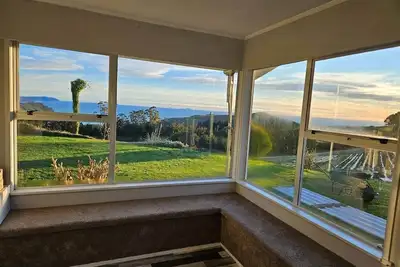 Image de Sea & Mountain Views Retreat on Rosemary Farm