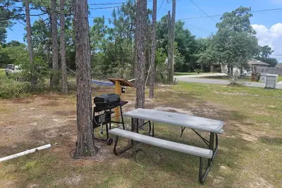 Image de Serene campground in Navarre perfect for outdoor adventures