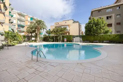 Image de Appartement « Dúplex Salou » avec piscine partagée, Wi-Fi et climatisation