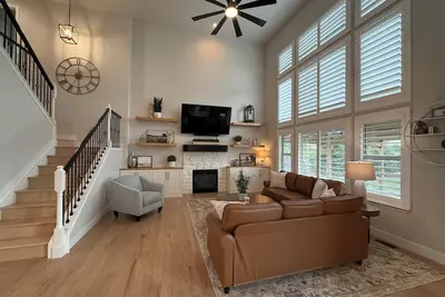 Image de Luxury Colorado Retreat w/ Hot Tub, 7 King Beds, 2 Kitchens & Mountain Sunsets