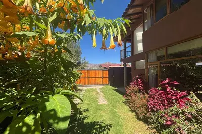 Image de Puma Huanca Riverside Oasis-Serene Riverfront Home with Mountain Views 2br 2. 5ba