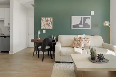 Image de Landing | Stylish 2bd, Gym, Clubhouse