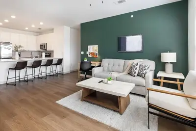 Image de Landing | Stylish 3bd, Courtyard, Clubhouse