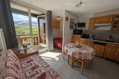 Image de Cosy T2 avec coin montagne au pied des pistes