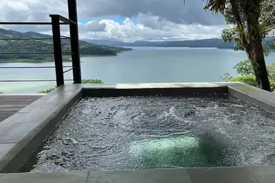 Lake view Cattle Ranch Villa