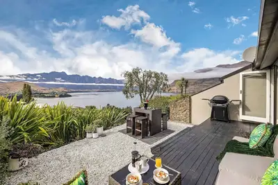 Image de Lake View Luxury Two King Bed Alpine Villa