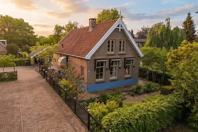 Image de Ferme de vacances de luxe avec sauna à Twente