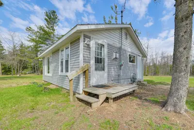 Image de Walk to West Twin Lake: Remote Retreat w/ Yard