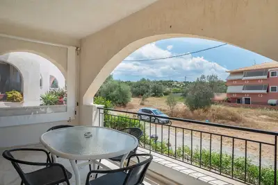 Image de Kyma Arch House : Expérience Authentique avec Vue Panoramique à Porto Heli