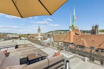 Image de Ikon Old Town Penthouse | Ac, Lake & Mountain View