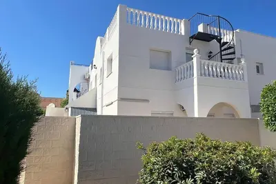 Image de Private Villa in Torrevieja: 2 Independent Suites, Pool & Huge Sun Terrace