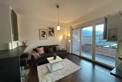 Image de Faraway Homes Studio Bruck #11