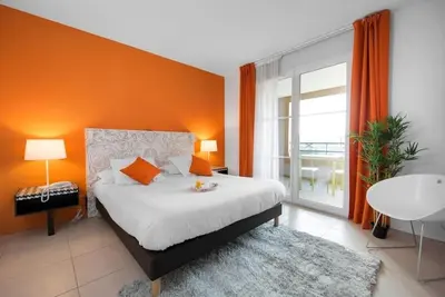 Image de 2br Countryside Flat | Full Kitchen | Experience Cannes Film Culture 6 Mi Away
