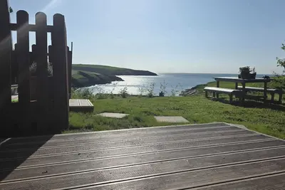 Image de Two Pod Glamping Retreat in Kinsale, Sea Views
