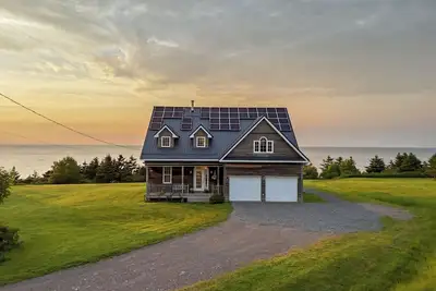 Image de Luxury Beach House with very Private Beach & Panoramic Ocean Views