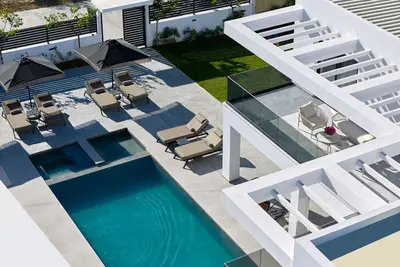 Image de Nosel Villa, a Design Retreat with Iconic Pool
