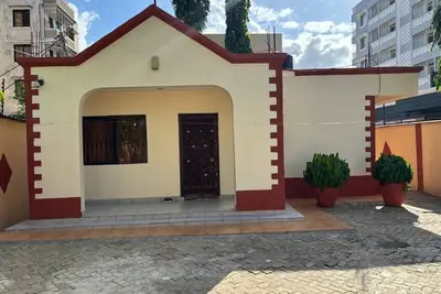 Image de Cozy 3-bedroom bungalow in tranquil Mombasa with Ac. In a gated community.