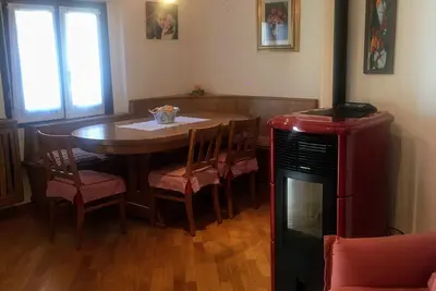 Image de Appartement 'Terrazza Valtellina' avec vue montagne, terrasse commune et Wi-Fi