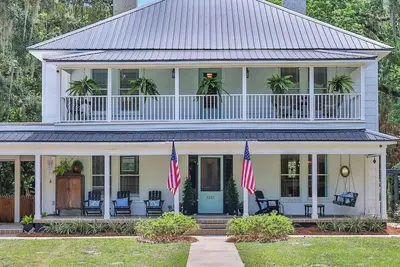 Image de Peaceful historic 5-bedroom Farmhouse on 1. 5 ac. near St. Augustine and beach