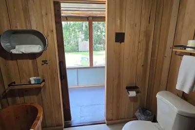 Image de Charming 3/2 house with Ac in Homosassa, Chaz. Across from the Chaz river.