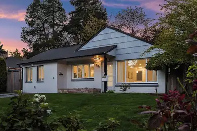 Pretty Seattle Home · Peaceful Cozy Stay
