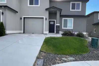 Image de Perfect 3-bedroom townhome with Ac in peaceful Richland