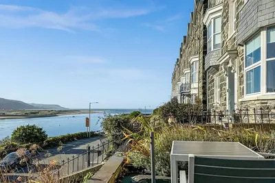 Image de 6 Porkington Terrace